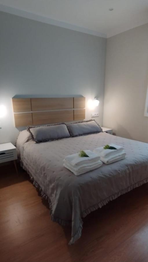 Apartamento Villalvaro Con Parking Santender Kültér fotó